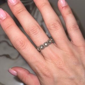 Pandora ring